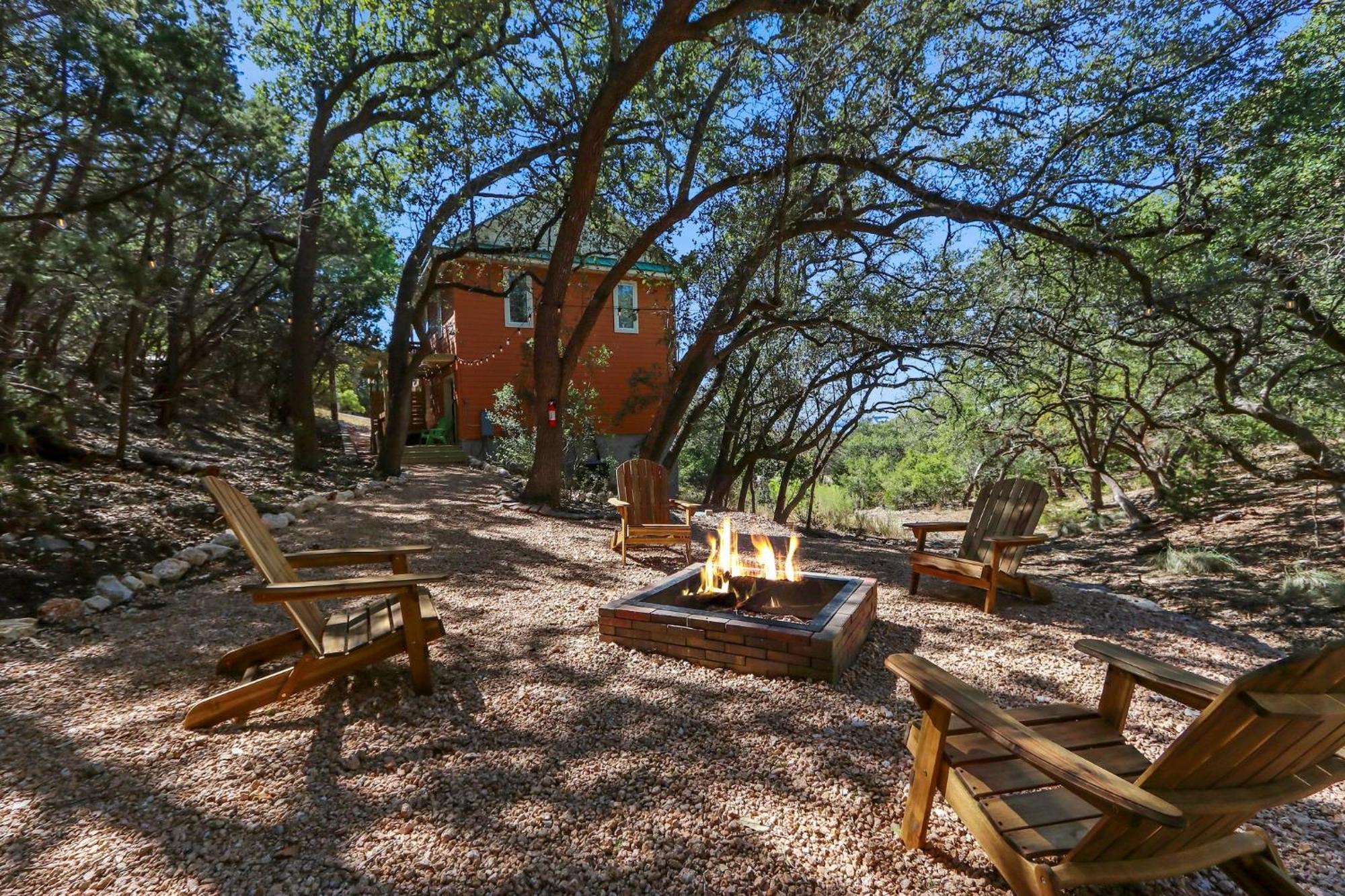 Green Roof Cottage Canyon Lake Exterior photo